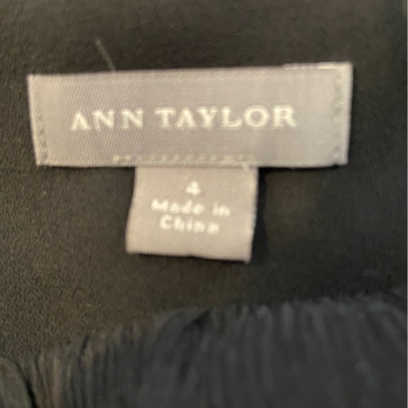 Ann Taylor Silk Cocktail Dress Size 4 EUC!!!! - Picture 3 of 5